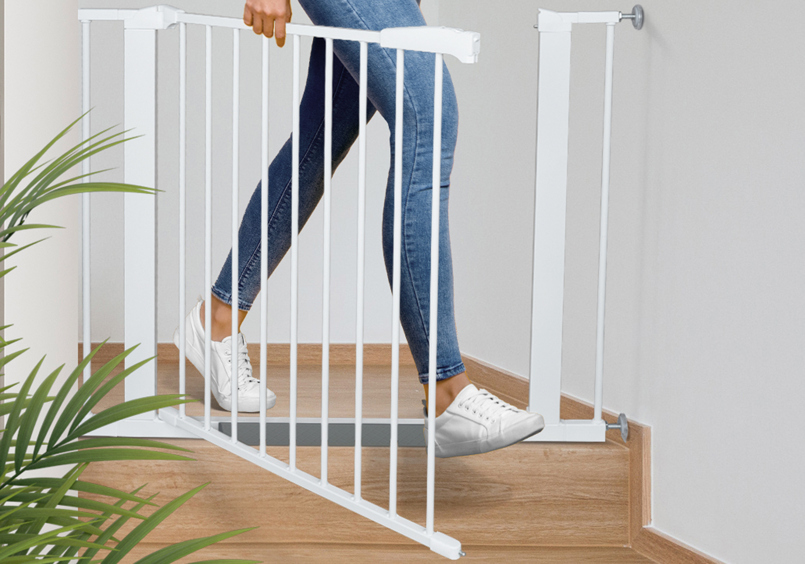 IMPAG® Treppenschutzgitter Swing Shut mit Safe Step 78 - 110 cm